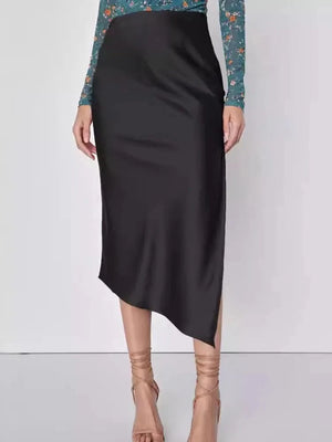 Asymmetrische satijnen rok