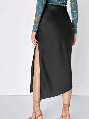 Asymmetrische satijnen rok