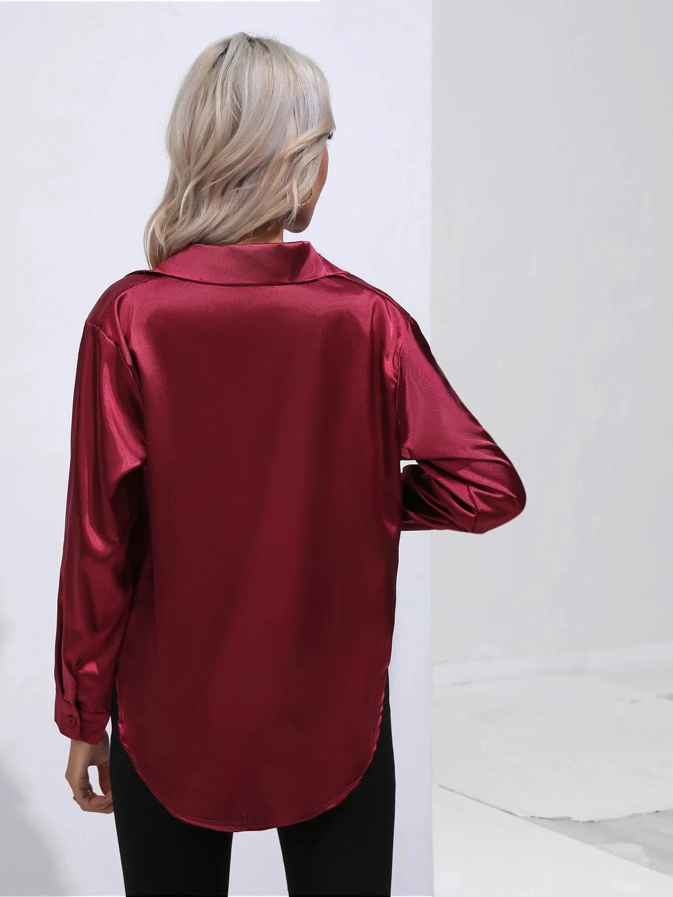 Bordeaux rode satijnen blouse