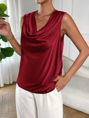 Bordeauxrode satijnen top