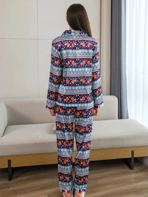 Donkerblauwe satijnen kerstpyjama dames met rendier print