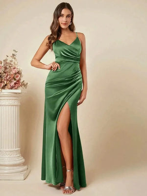 Donkergroen satijnen jurkje