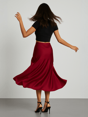 Donkerrode satijnen rok