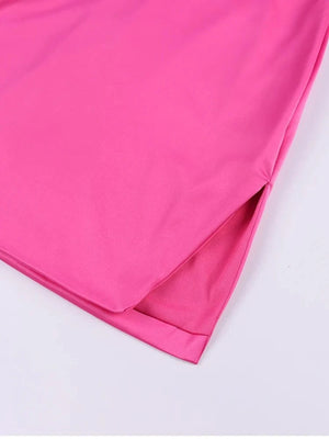 Fuchsia strapless satijnen jurkje met borst cut-out