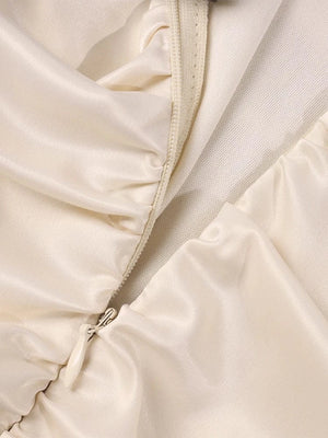 Gedrapeerde satijnen bodycon jurk met cut-out