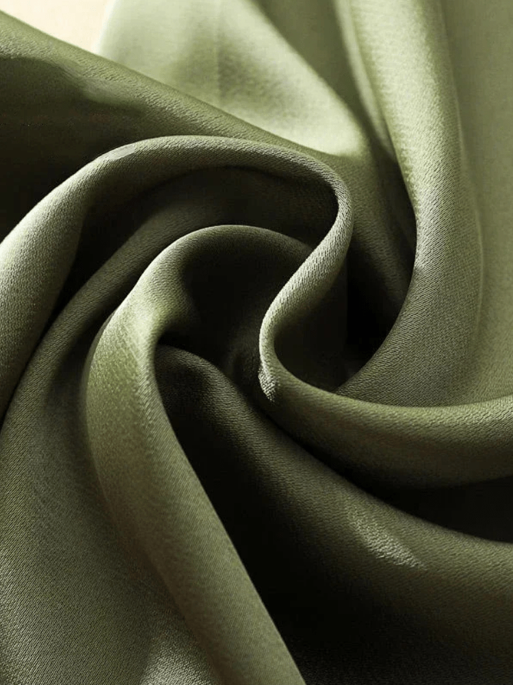 Groene satijnen broek