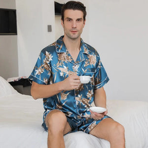 Heren blauw satijnen shortama met beige bloemenprint