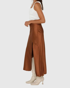 Lange satijnen rok met split