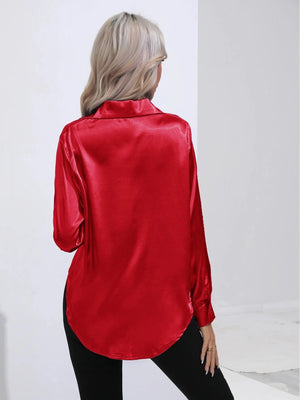 Rode satijnen blouse