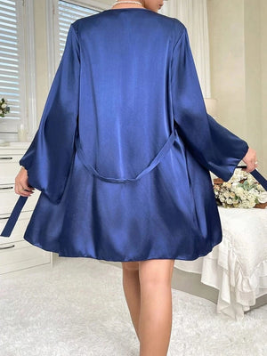 Satijnen badjas blauw met kant