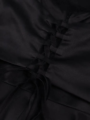 Satijnen cocktailjurkjes