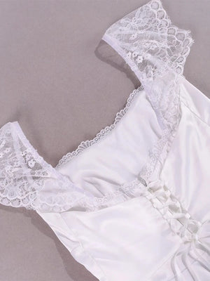 Satijnen cocktailjurkjes