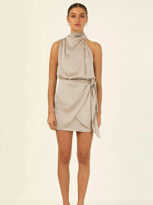 Satijnen jurk mouwloos