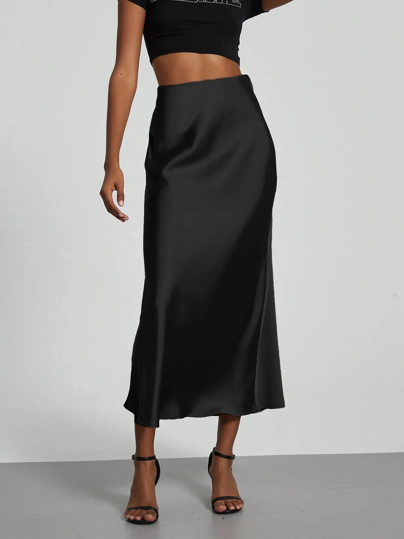 Satijnen midi rok zwart Zwart / XS