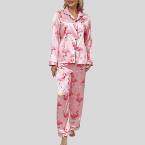 Satijnen pyjama dames met flamingoprint
