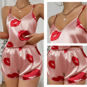 Satijnen shortama dames met lippenprint