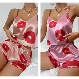 Satijnen shortama dames met lippenprint