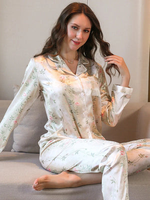 Witte lange satijnen pyjama dames met rozenprint KJ-B11052 / XL