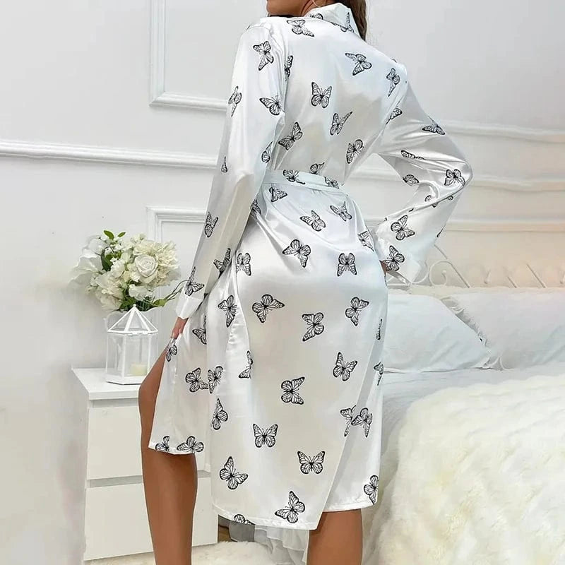 Witte satijnen kimono dames met vlinderprint