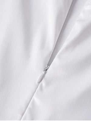 Witte satijnen mini-jurk