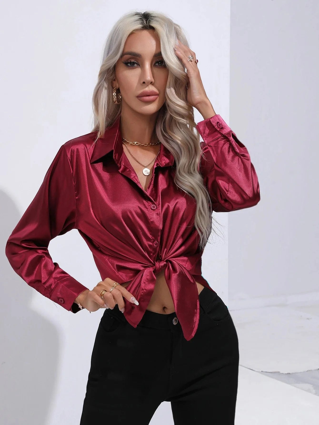 Bordeaux rode satijnen blouse