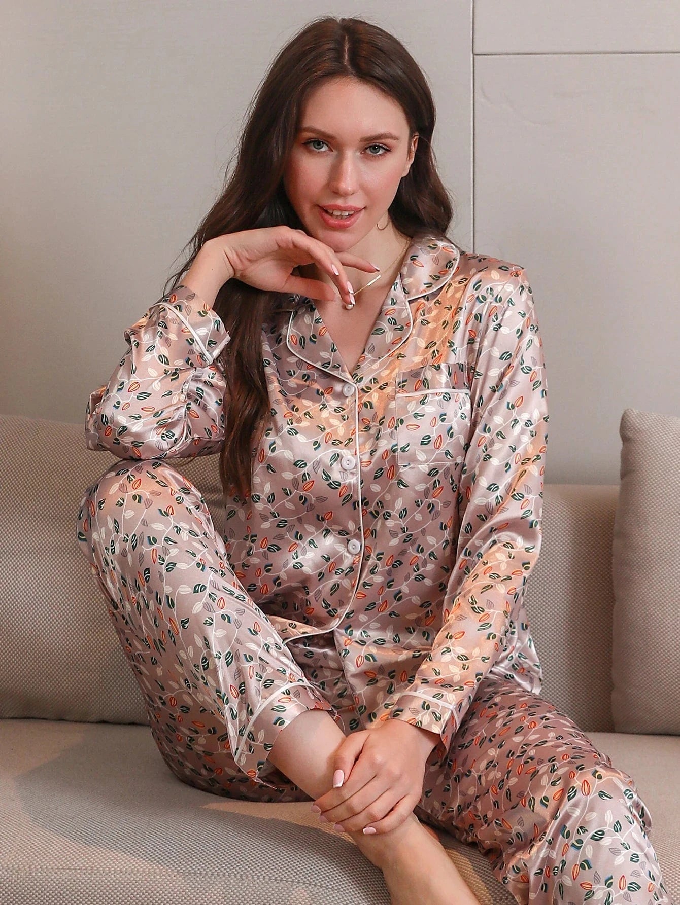 Doorknooppyjama satijn Roze / S