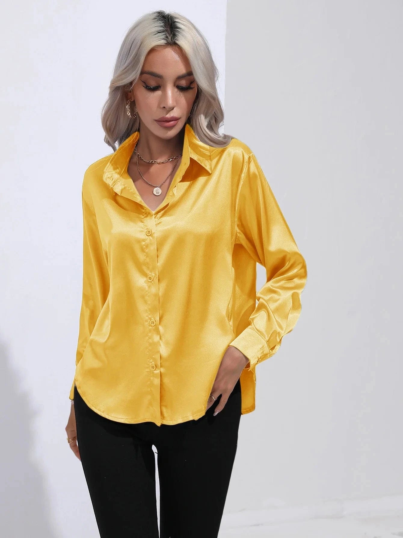 Gele satijnen blouse