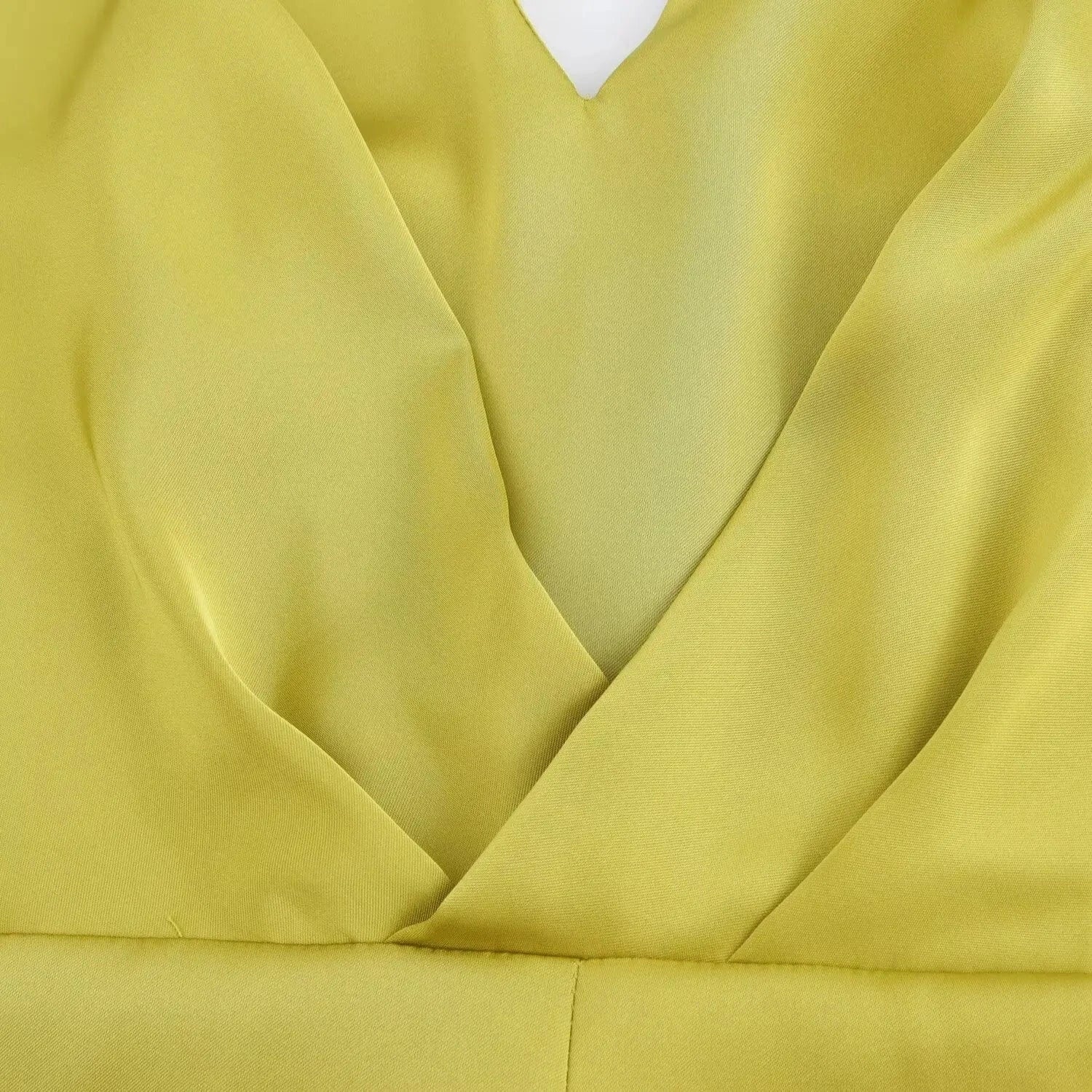 Olijfgroene satijnen jumpsuit