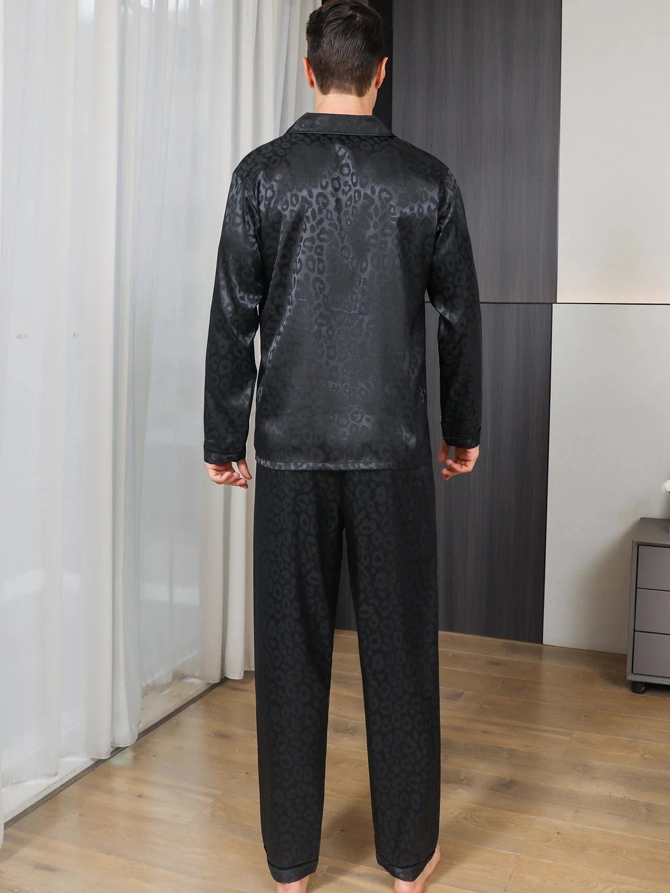 Pyjama zwart luipaard satijn voor heren