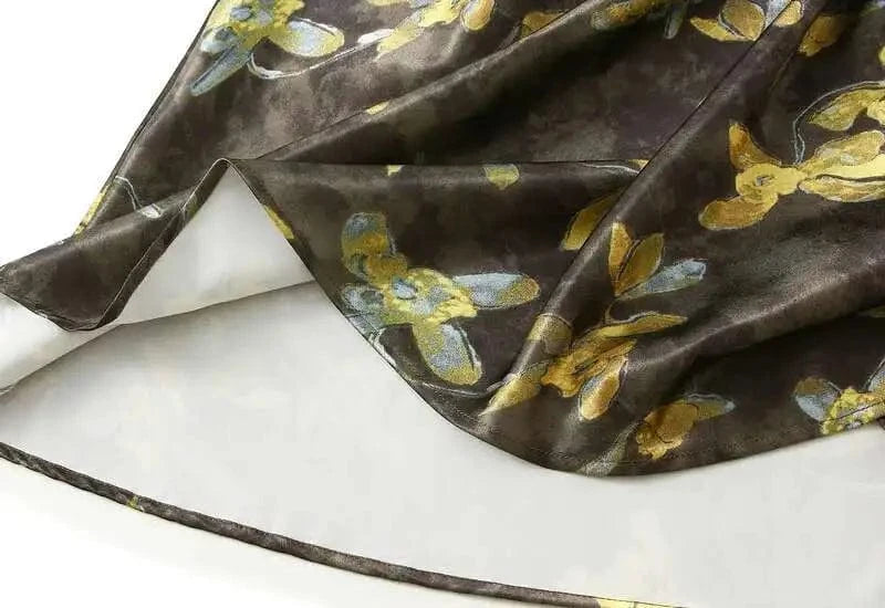 Satijn rok met bloemenprint