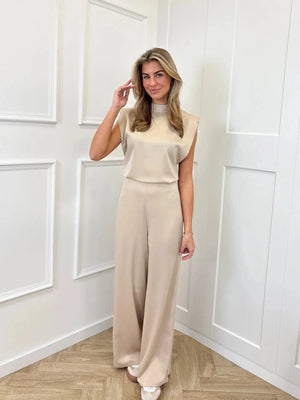 Satijnen jumpsuit open rug