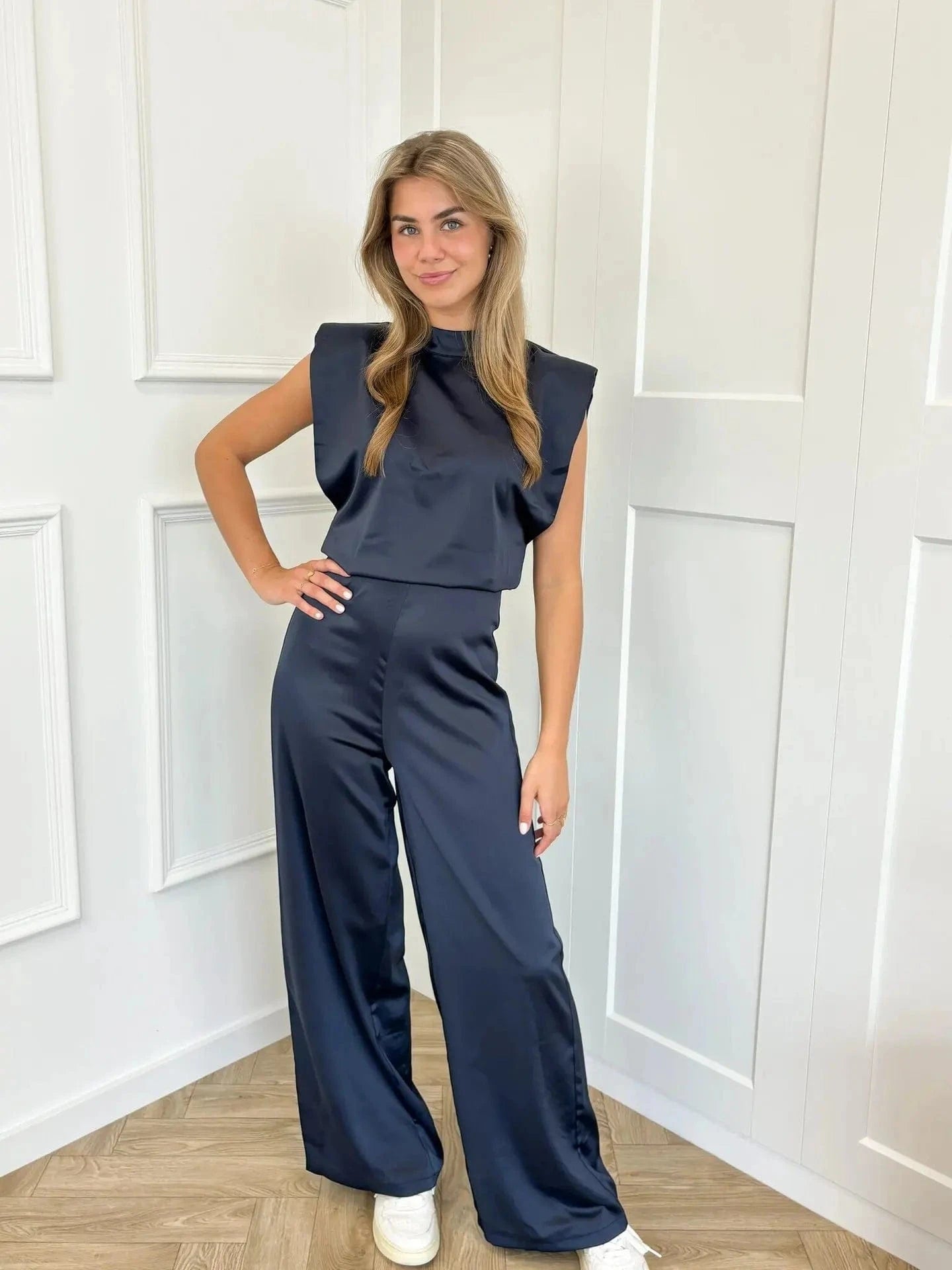 Satijnen jumpsuit open rug Marineblauw / S