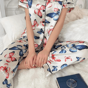 Satijnen pyjama dames met vlinderprint