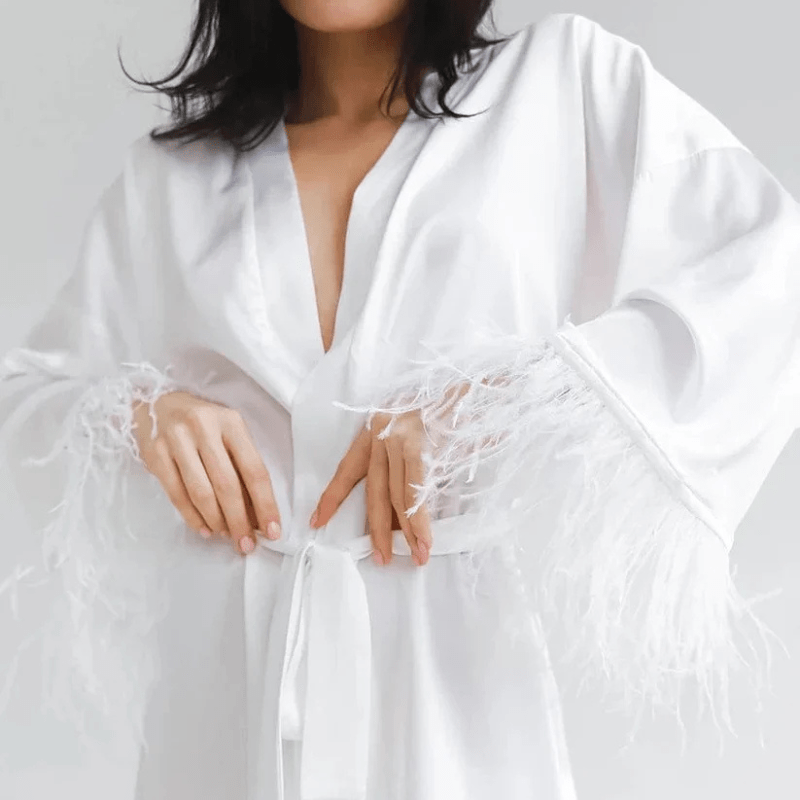 Satijnen pyjama met veren