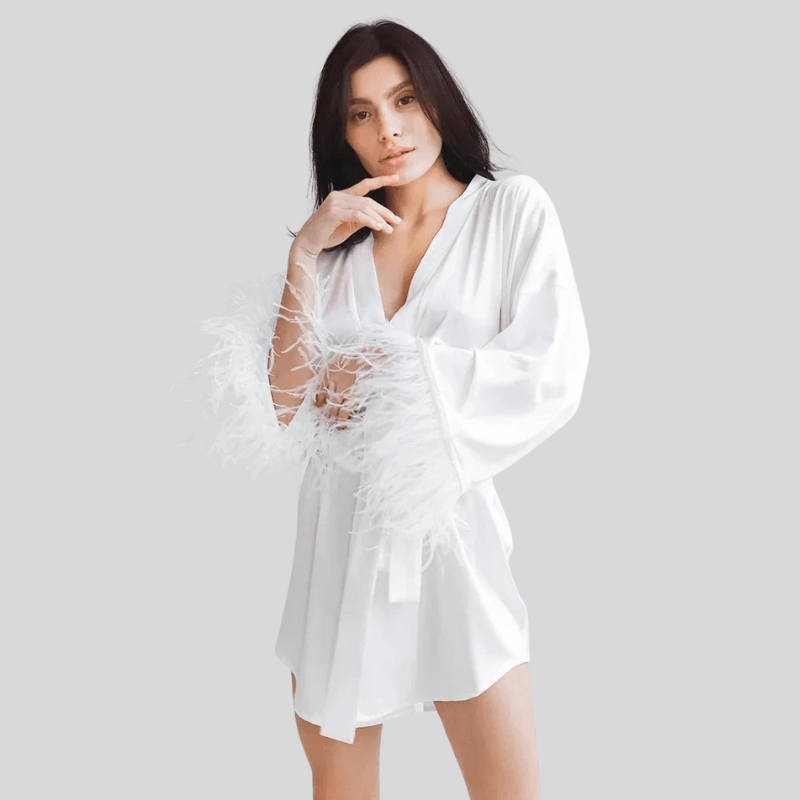 Satijnen pyjama met veren