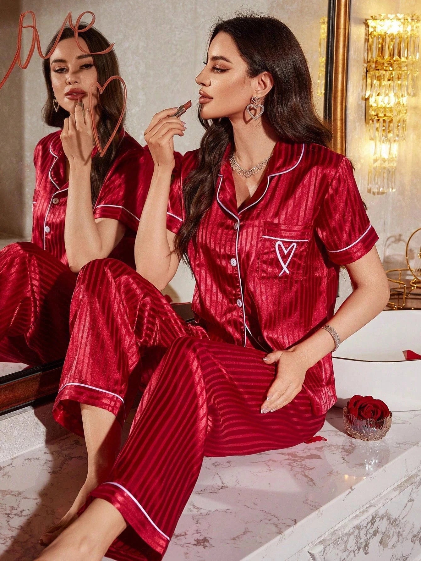 Satijnen pyjama rood