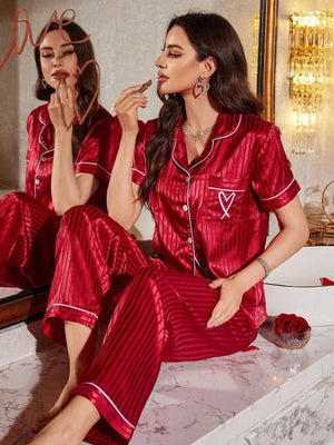 Satijnen pyjama rood