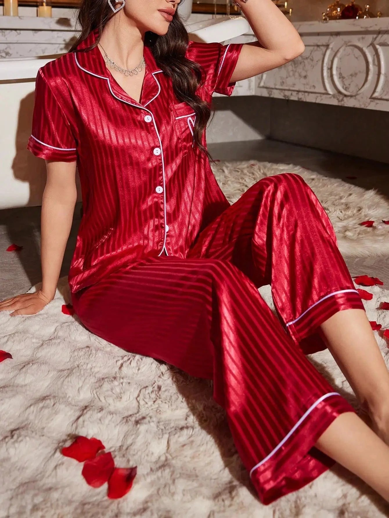Satijnen pyjama rood