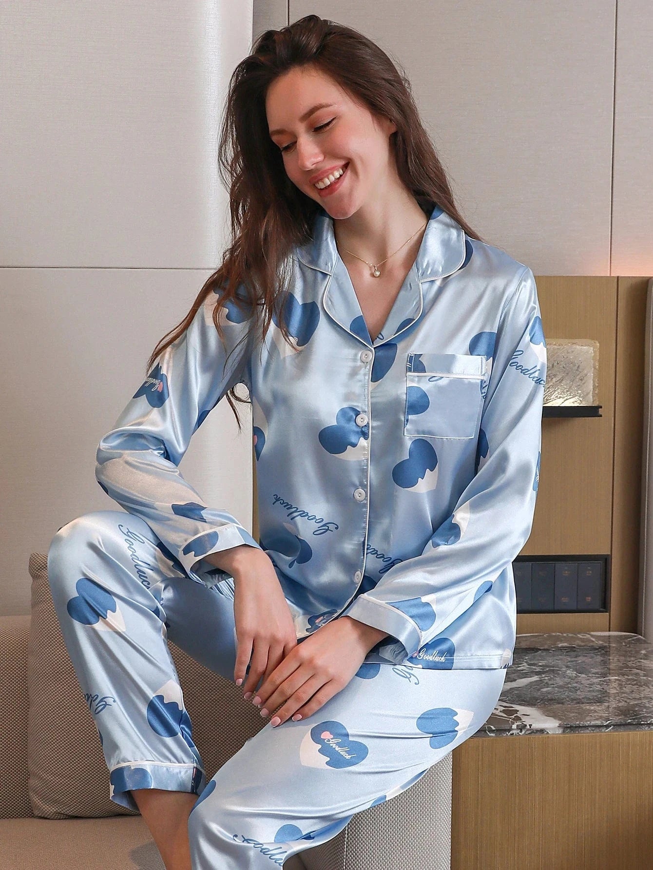 Slaap satijnen pyjama