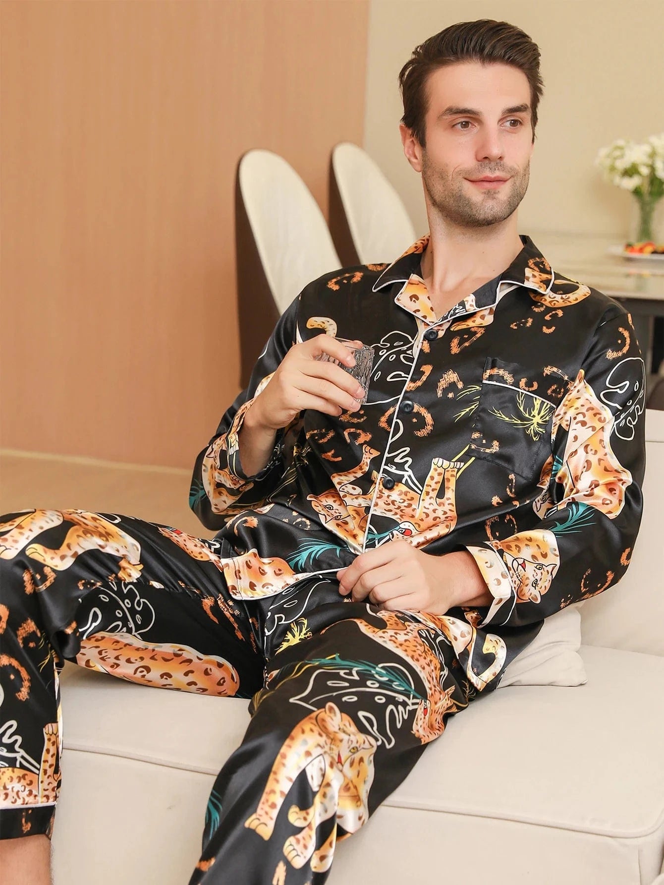 Zwarte satijnen pyjama heren met luipaard Zwart / M